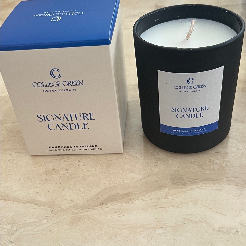 College Green Signature Candle created by perfumer Lucy Hagerty Irish La Bougie